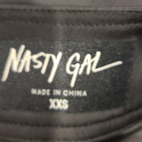 NWT Nasty Gal  Asymmetrical black skirt - Picture 4 of 5